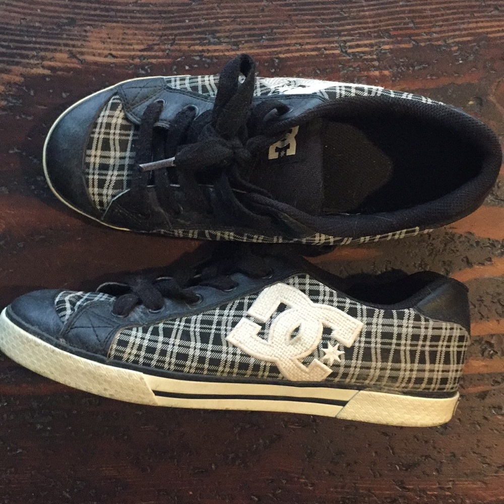 DC Women's Chelsea Sneakers